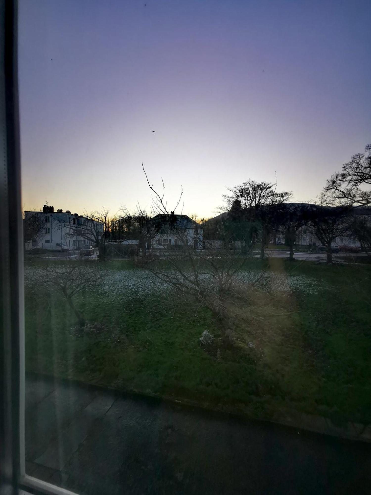 Entire 1 Bed Spacious Apartment, Private Balcony & Study Room Near City Whitehouse  Eksteriør bilde